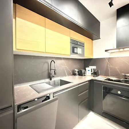 Appartement Sunset - Playa Del Cura, 10 Meters To Beach, Sea View, Centrally Located, Locos