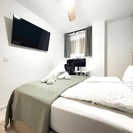 Sunset - Playa Del Cura, 10 Meters To Beach, Sea View, Centrally Located, Locos アパート *