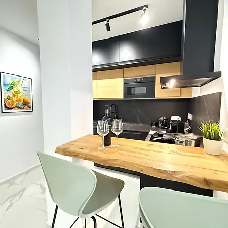 Appartement Sunset - Playa Del Cura, 10 Meters To Beach, Sea View, Centrally Located, Locos *