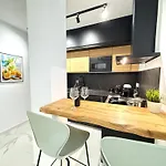 Апартаменты Sunset - Playa Del Cura, 10 Meters To Beach, Sea View, Centrally Located, Locos *